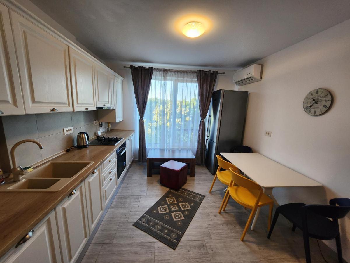 Sunrise New Copou Apartments Iasi Exterior foto